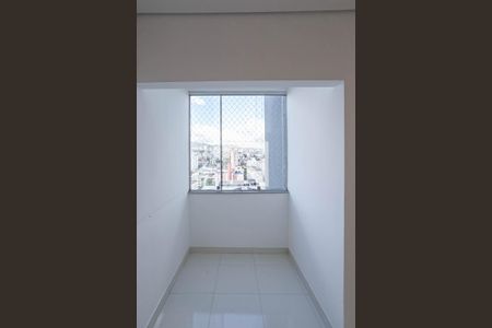 Sala de apartamento para alugar com 3 quartos, 66m² em Sagrada Família, Belo Horizonte