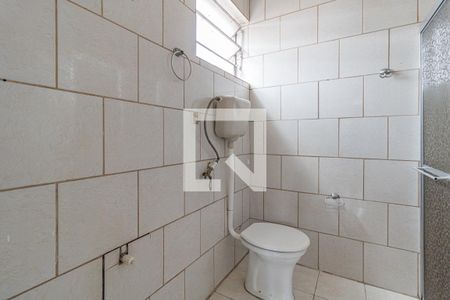 Banheiro da suite de apartamento para alugar com 1 quarto, 30m² em Jardim Dona Leopoldina, Porto Alegre