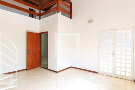 Sala de casa para alugar com 4 quartos, 200m² em Jardim das Indústrias, São José dos Campos