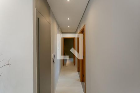 Corredor de apartamento para alugar com 3 quartos, 135m² em Castelo, Belo Horizonte