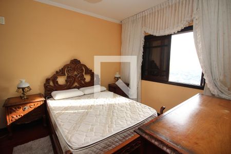 Casa de condomínio à venda com 367m², 4 quartos e 2 vagas Casa de condomínio à venda com 367m², 4 quartos e 2 vagasQuarto 3