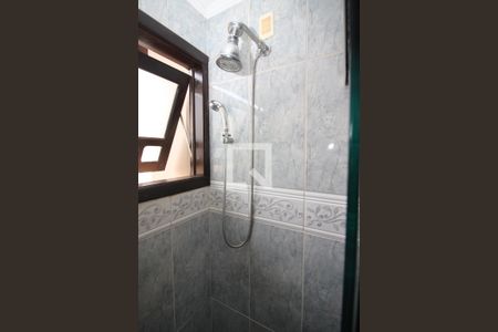 Casa de condomínio à venda com 367m², 4 quartos e 2 vagas Casa de condomínio à venda com 367m², 4 quartos e 2 vagasBanheiro 2