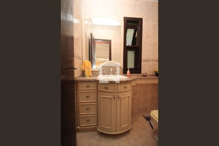 Casa de condomínio à venda com 367m², 4 quartos e 2 vagas Casa de condomínio à venda com 367m², 4 quartos e 2 vagasLavabo