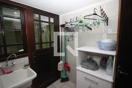 Casa de condomínio à venda com 367m², 4 quartos e 2 vagas Casa de condomínio à venda com 367m², 4 quartos e 2 vagasÁrea de Serviço