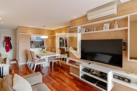 Sala de Estar de apartamento à venda com 3 quartos, 82m² em Vila Gumercindo, São Paulo