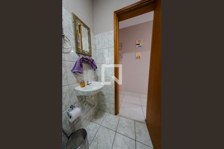 Apartamento à venda com 140m², 3 quartos e 1 vaga Apartamento à venda com 140m², 3 quartos e 1 vagaBanheiro social