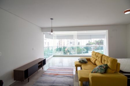 Sala de kitnet/studio para alugar com 1 quarto, 50m² em Campo Belo, São Paulo