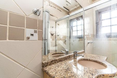 Casa à venda com 742m², 4 quartos e 2 vagas Casa à venda com 742m², 4 quartos e 2 vagasBanheiro da Suíte