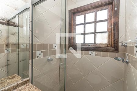 Casa à venda com 742m², 4 quartos e 2 vagas Casa à venda com 742m², 4 quartos e 2 vagasBanheiro da Suíte