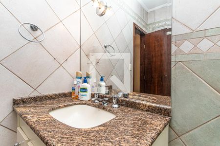 Casa à venda com 742m², 4 quartos e 2 vagas Casa à venda com 742m², 4 quartos e 2 vagasBanheiro da Suíte 3