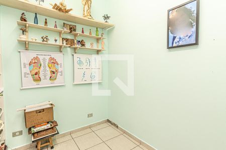 Casa à venda com 742m², 4 quartos e 2 vagas Casa à venda com 742m², 4 quartos e 2 vagasEscritório