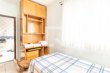 Casa à venda com 742m², 4 quartos e 2 vagas Casa à venda com 742m², 4 quartos e 2 vagasSuíte 2