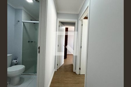 Corredor de apartamento para alugar com 2 quartos, 70m² em Jardim Prudência, São Paulo