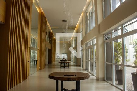 Hall de Entrada de apartamento para alugar com 2 quartos, 70m² em Jardim Prudência, São Paulo