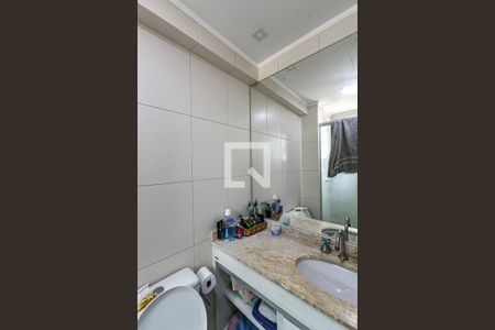 Banheiro do Quarto 1 de apartamento à venda com 2 quartos, 60m² em Camaquã, Porto Alegre