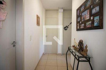 Corredor de apartamento à venda com 3 quartos, 67m² em Protásio Alves, Porto Alegre