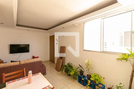 Sala de apartamento à venda com 3 quartos, 72m² em Santa Efigênia, Belo Horizonte
