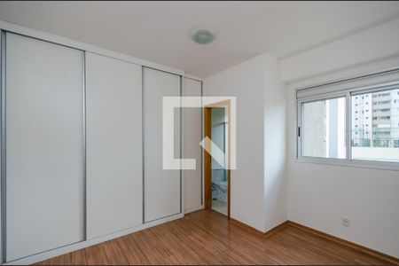 Suíte de apartamento para alugar com 2 quartos, 63m² em Vila da Serra, Nova Lima