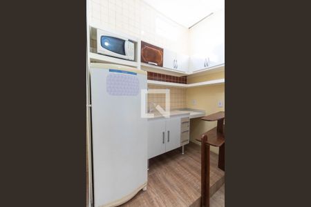 Cozinha de kitnet/studio para alugar com 1 quarto, 27m² em Cangaiba, São Paulo