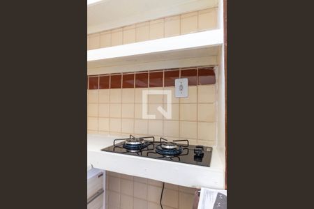Cozinha de casa para alugar com 1 quarto, 27m² em Cangaiba, São Paulo