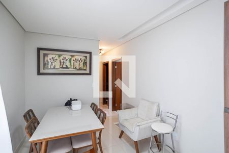 Sala  de apartamento à venda com 3 quartos, 70m² em Planalto, Belo Horizonte