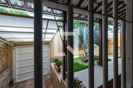 Vista da Sala de TV de casa à venda com 4 quartos, 249m² em São João Batista, Belo Horizonte