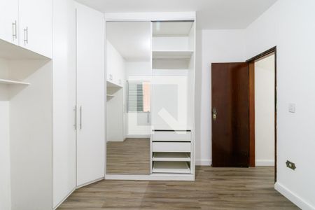 Quarto 1 de casa para alugar com 2 quartos, 100m² em Jardim Danfer, São Paulo