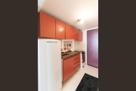 Cozinha de apartamento para alugar com 1 quarto, 30m² em Cerqueira César, São Paulo