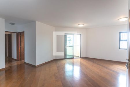 Sala de estar de apartamento para alugar com 3 quartos, 140m² em Nova Petrópolis, São Bernardo do Campo