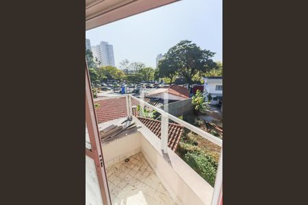 Casa à venda com 350m², 5 quartos e 4 vagas Casa à venda com 350m², 5 quartos e 4 vagasSuite 5