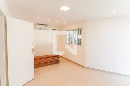 Casa à venda com 350m², 5 quartos e 4 vagas Casa à venda com 350m², 5 quartos e 4 vagasSuite 1