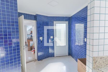 Casa à venda com 350m², 5 quartos e 4 vagas Casa à venda com 350m², 5 quartos e 4 vagasCozinha