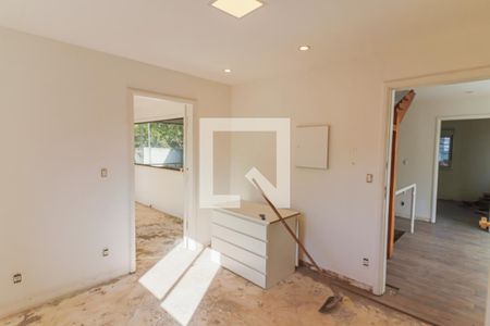 Casa à venda com 350m², 5 quartos e 4 vagas Casa à venda com 350m², 5 quartos e 4 vagasSuite 2