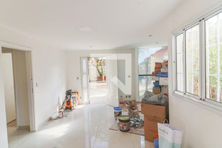 Casa à venda com 350m², 5 quartos e 4 vagas Casa à venda com 350m², 5 quartos e 4 vagasCozinha