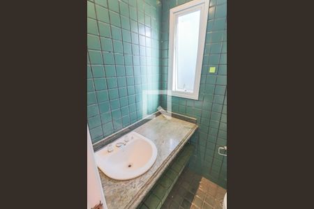 Casa à venda com 350m², 5 quartos e 4 vagas Casa à venda com 350m², 5 quartos e 4 vagasSuite 2