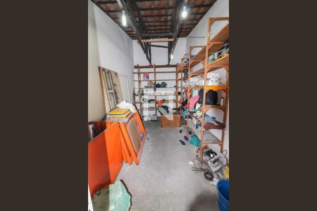 Casa à venda com 350m², 5 quartos e 4 vagas Casa à venda com 350m², 5 quartos e 4 vagasLavanderia