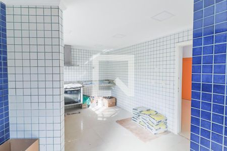 Casa à venda com 350m², 5 quartos e 4 vagas Casa à venda com 350m², 5 quartos e 4 vagasCozinha