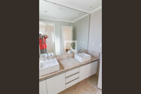 Casa à venda com 350m², 5 quartos e 4 vagas Casa à venda com 350m², 5 quartos e 4 vagasSuite 3