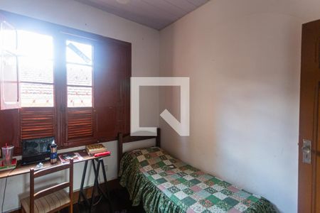 Quarto 2 de casa à venda com 7 quartos, 430m² em Floresta, Belo Horizonte