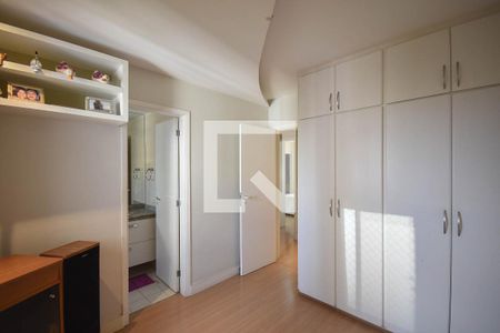 Suíte 1 de apartamento para alugar com 3 quartos, 140m² em Vila Suzana, São Paulo