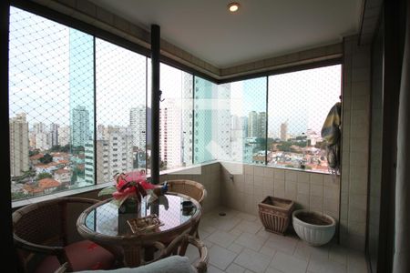 Varanda de apartamento à venda com 3 quartos, 156m² em Aclimação, São Paulo