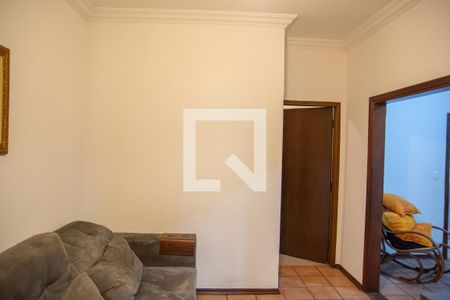 Sala de casa à venda com 3 quartos, 290m² em Vila Paraíso, Campinas