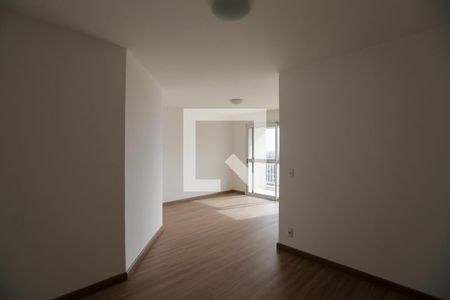 Sala de apartamento à venda com 3 quartos, 90m² em Parque Maria Luiza, São Paulo