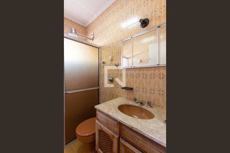 Banheiro Social de casa à venda com 3 quartos, 160m² em Jardim Peri Peri, São Paulo