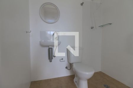 Casa à venda com 300m², 4 quartos e 2 vagas Casa à venda com 300m², 4 quartos e 2 vagasBanheiro de Serviço