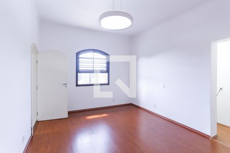 Casa à venda com 300m², 4 quartos e 2 vagas Casa à venda com 300m², 4 quartos e 2 vagasSuíte 1