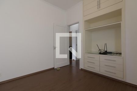 Casa à venda com 300m², 4 quartos e 2 vagas Casa à venda com 300m², 4 quartos e 2 vagasQuarto 3