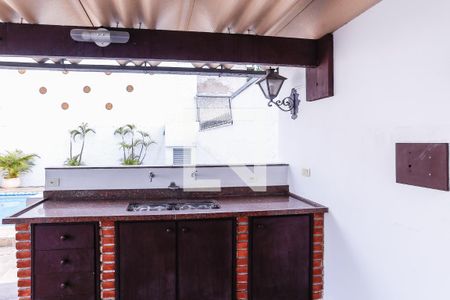 Casa à venda com 300m², 4 quartos e 2 vagas Casa à venda com 300m², 4 quartos e 2 vagasChurrasqueira