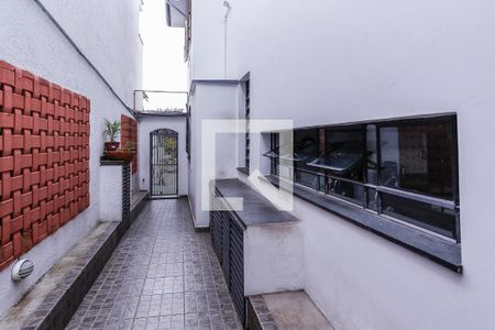 Casa à venda com 300m², 4 quartos e 2 vagas Casa à venda com 300m², 4 quartos e 2 vagasQuintal