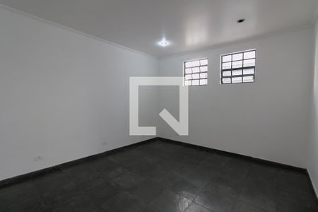 Casa à venda com 300m², 4 quartos e 2 vagas Casa à venda com 300m², 4 quartos e 2 vagasQuarto 4